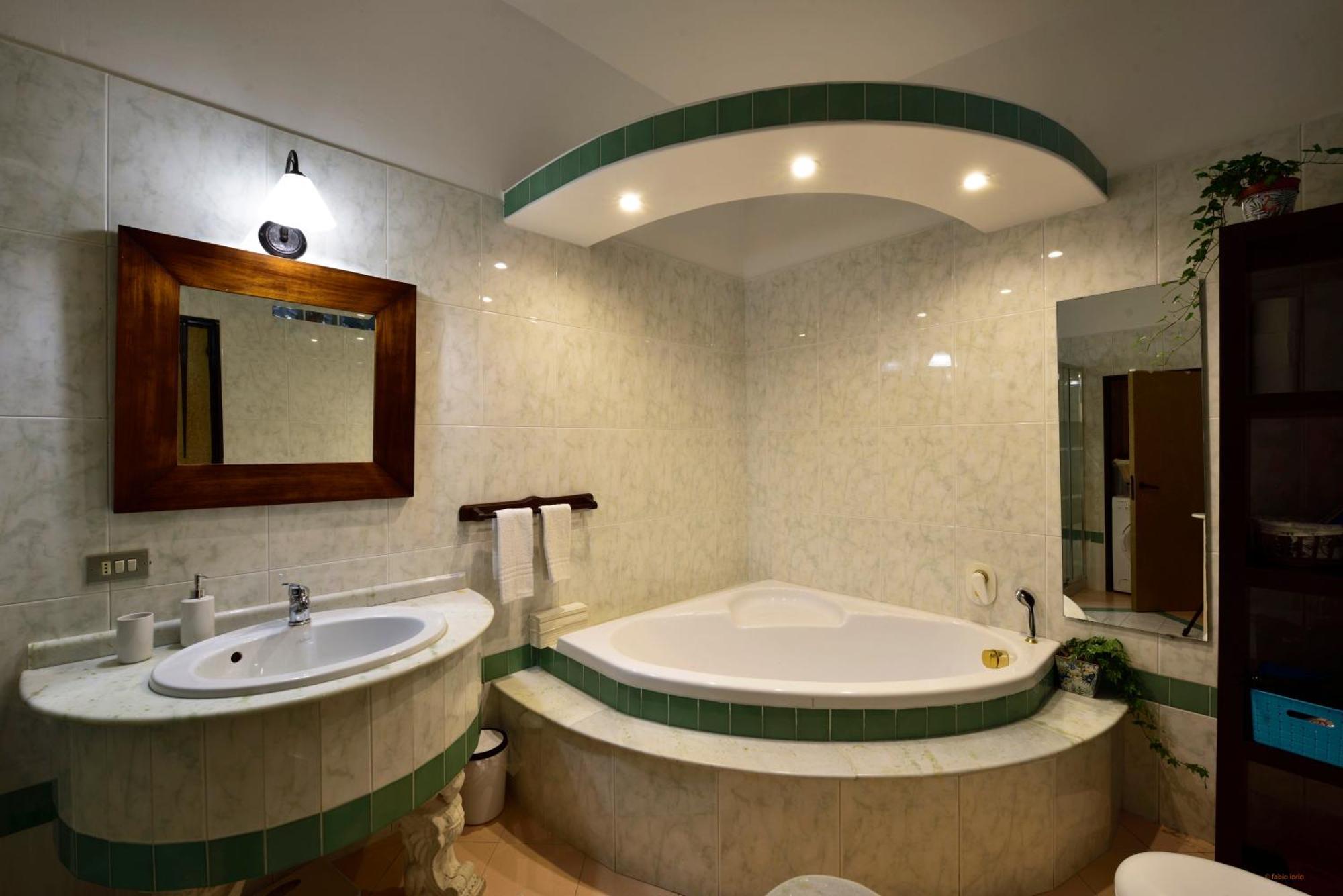 Ciaobari Apartment - Elegant 4 Bedrooms In The Heart Of Old Town エクステリア 写真